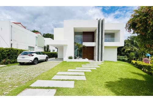 Casa en alquiler Colinas del Urubo La Cañada