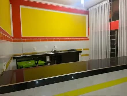 SALON EN ALQUILER