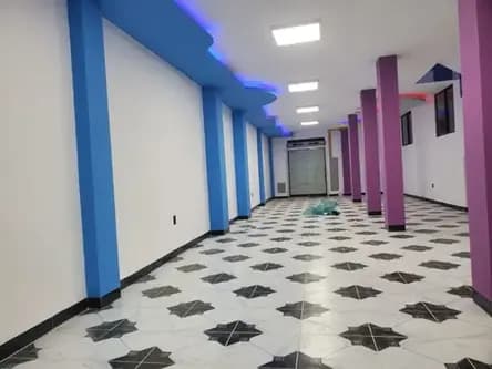 Amplio local comercial a estrenar en Ciudad Satélite frente al Mercado San José