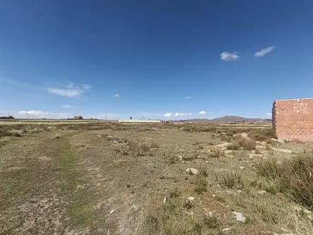 Terreno en esquina de 290,37 m² en Viacha con excelente potencial de inversión