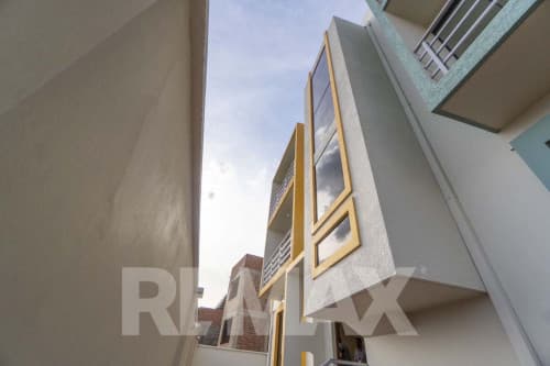 Hermosa Casa en Condominio Privado “Los Jazmines” – Mesadilla Pacata