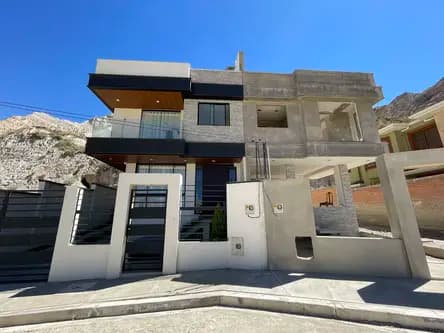 Moderna casa pareada de 4 dormitorios en venta a estrenar, Urb. Horizontes de Aranjuez