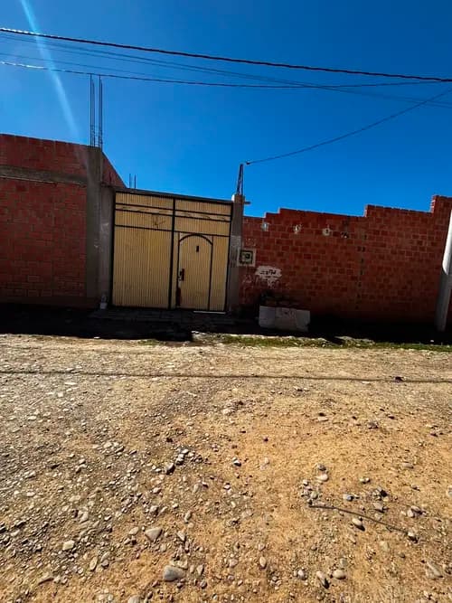 CASA CON TERRENO EN VENTA – EL ALTO ✨🏡