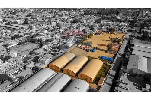 TERRENO COMERCIAL Y GALPONES EN GRAN UBICACION