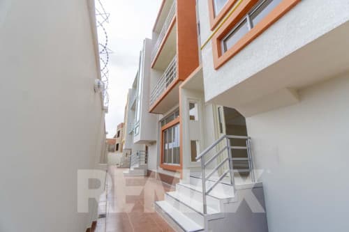 Hermosa Casa en Condominio Privado “Los Jazmines” – Mesadilla Pacata
