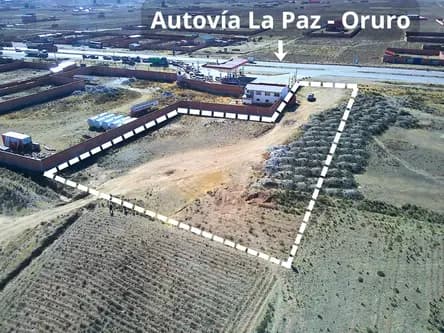 TERRENO EN VENTA SOBRE LA CARRETERA LA PAZ ORURO
